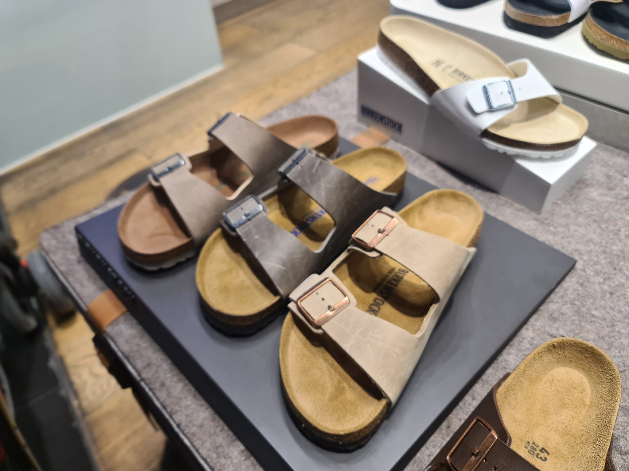 How To Clean Birkenstocks At Home Like A Pro Under 60 Minutes (From