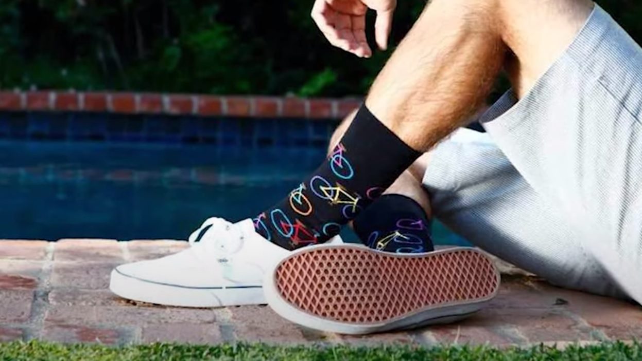 Do Black Socks Cause Foot Odor